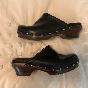 Frye Black Leather Wooden Clogs